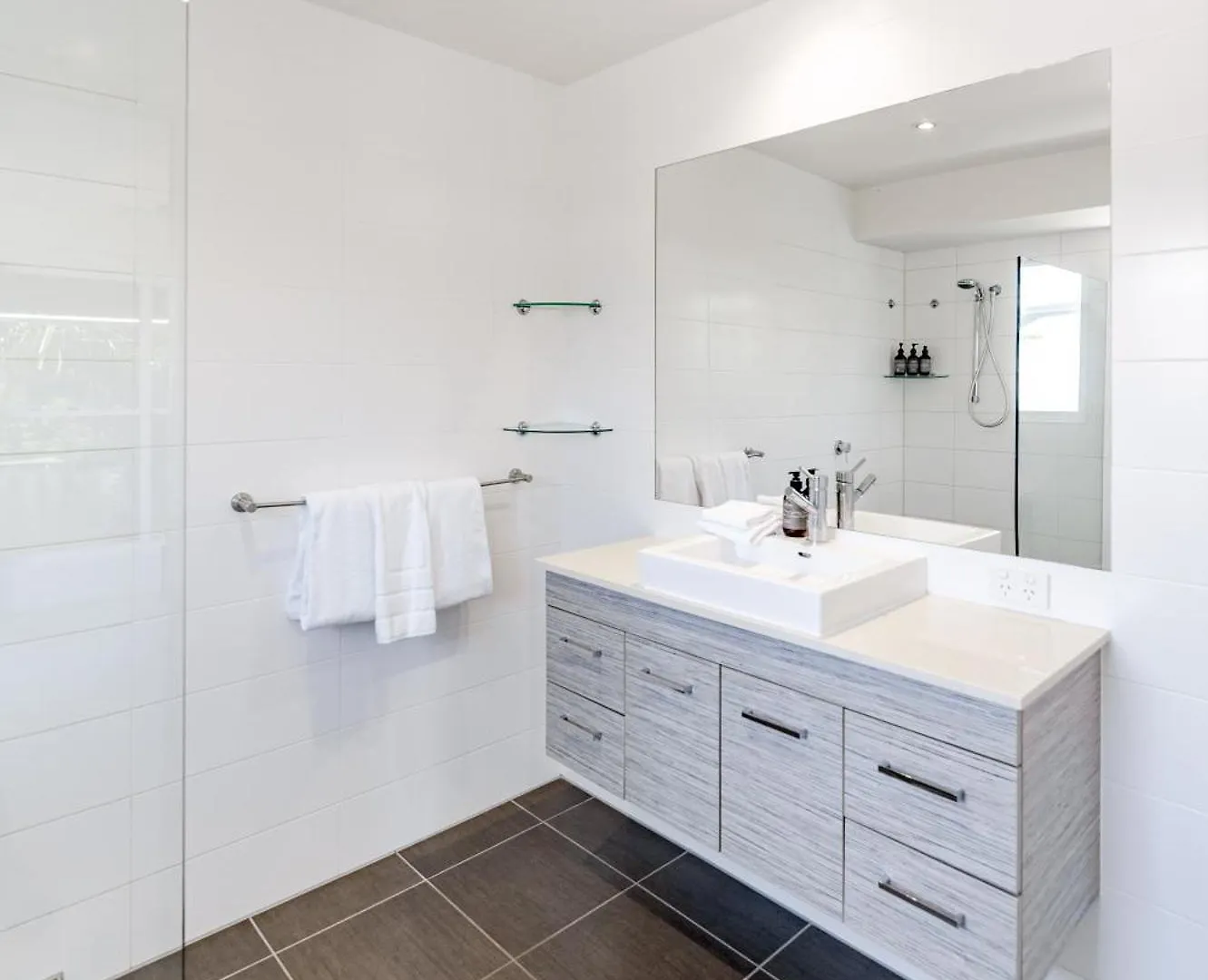 Apartment Riverside Sanctuary At Loch Mews Noosaville