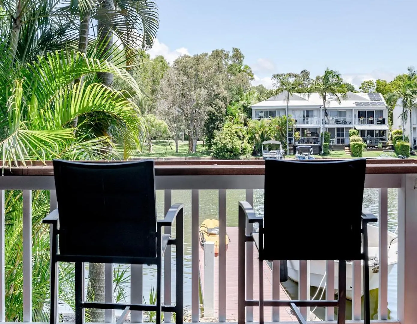 Riverside Sanctuary At Loch Mews Noosaville Apartment
